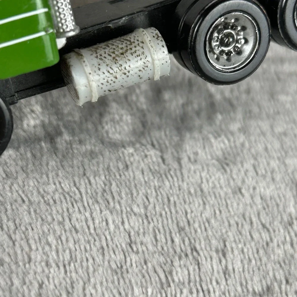 Disney Pixar Cars Hauler Green Semi Truck Cab Kenworth Peterbilt